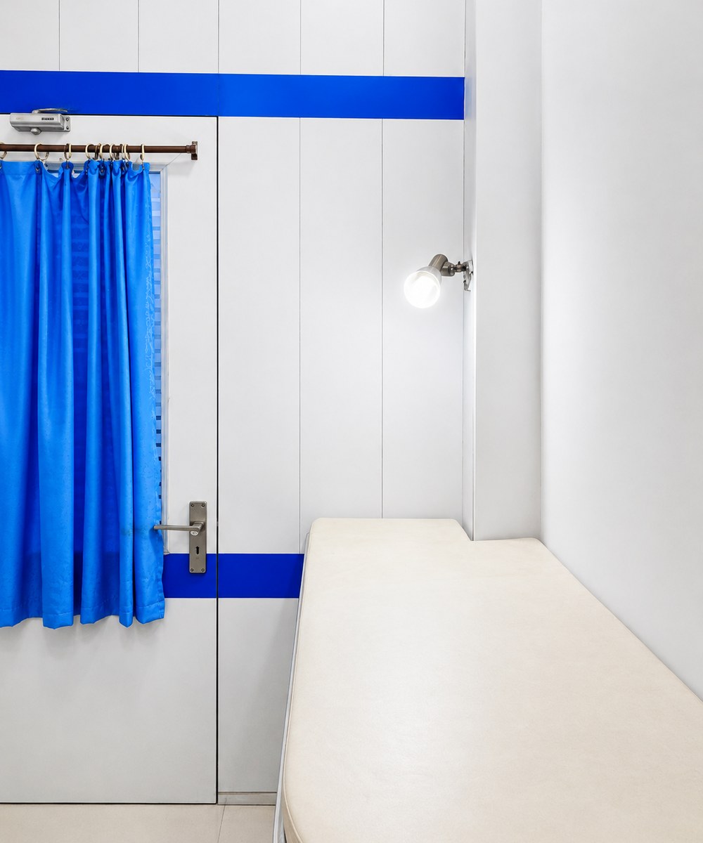 Clinic examination chamber